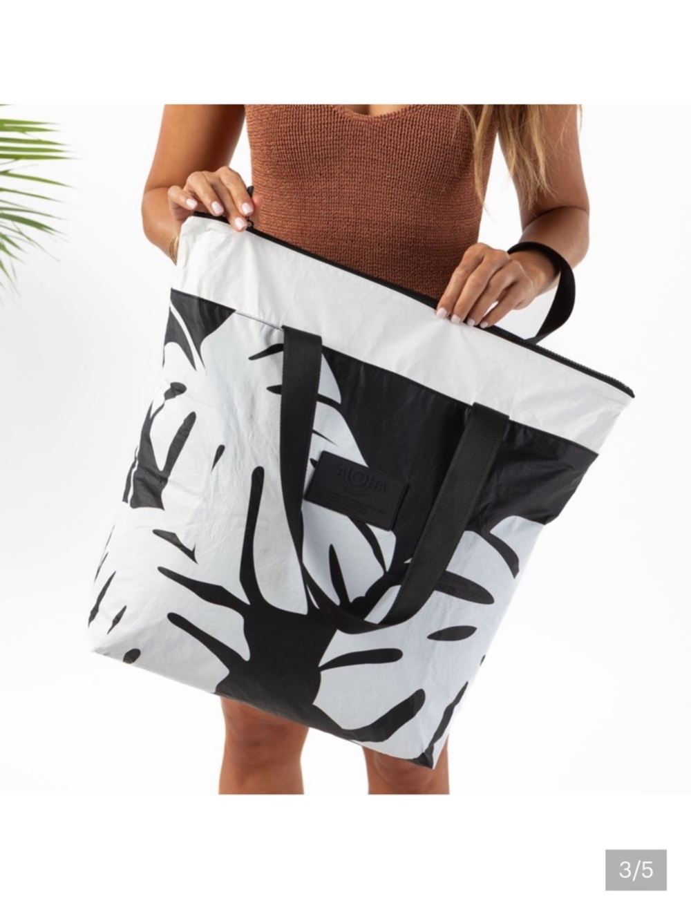 🏝️ ALOHA Monstera Day Tripper tote bag Hawaii lei tyvek NWT leaves monsterra